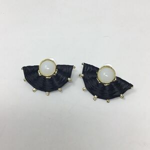 AREA Woven Fan Stud Earrings (G1)